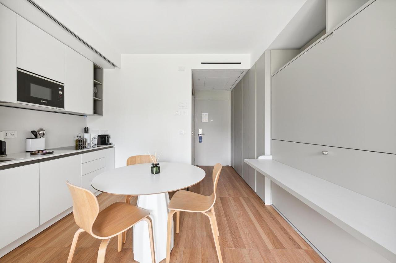 Limehome Milan Via Stresa Экстерьер фото